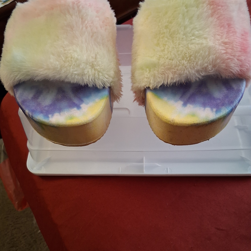 Colorful Tie-Dye Women's Slippers